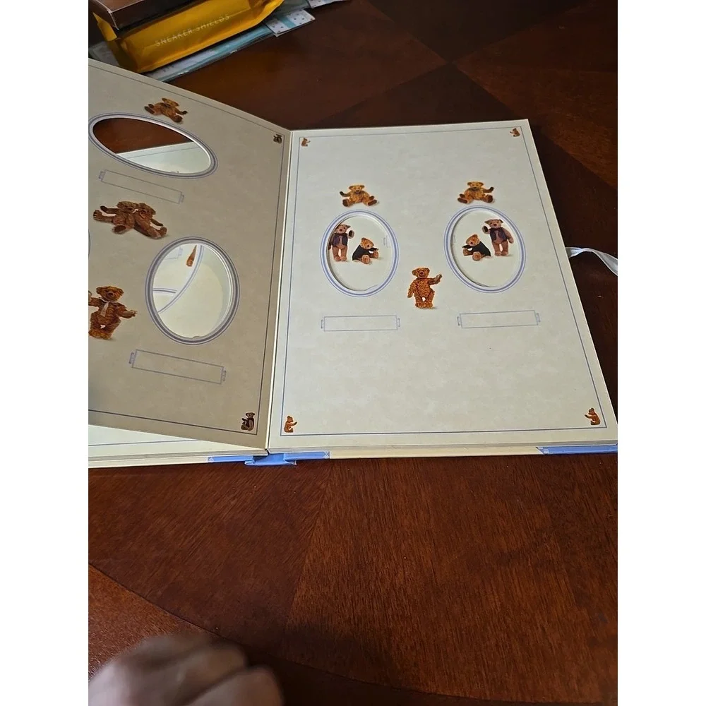 A Photograph Album Inspired By Teddy Bears‎